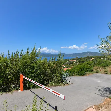 Bacio Del Sole 別荘 カポリーヴェリ